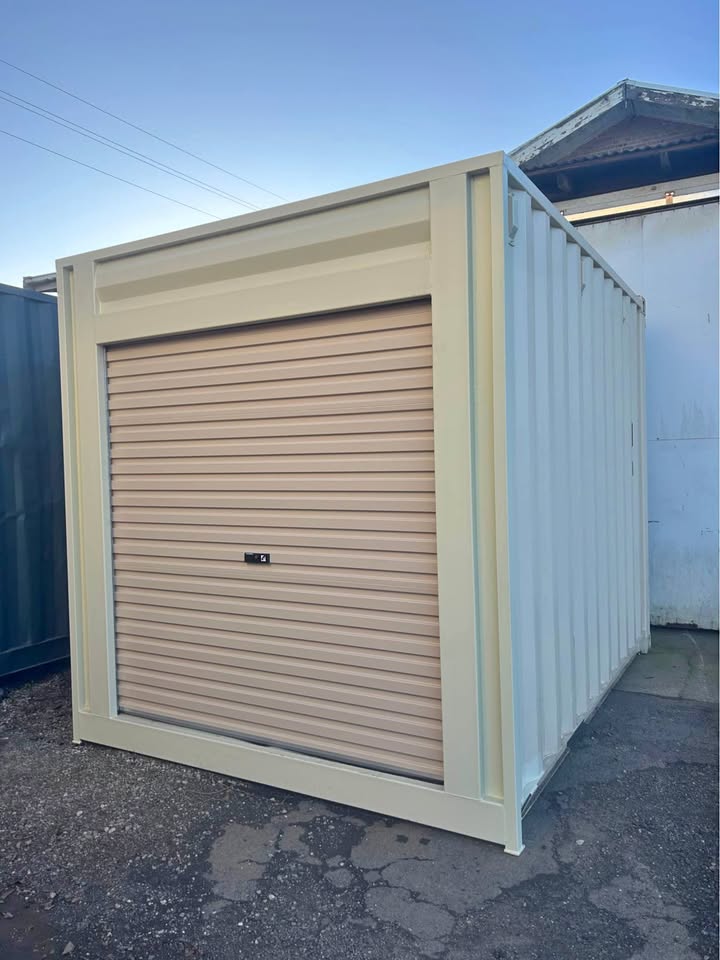 10ft Standard Height Shipping Container with Roller Door – Compact, Secure & Easy-Access Storage - Image 5