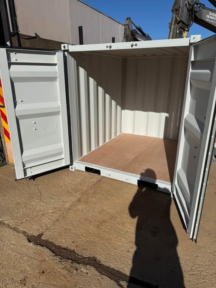7ft Shipping Container – Compact & Secure Steel Storage - Image 5