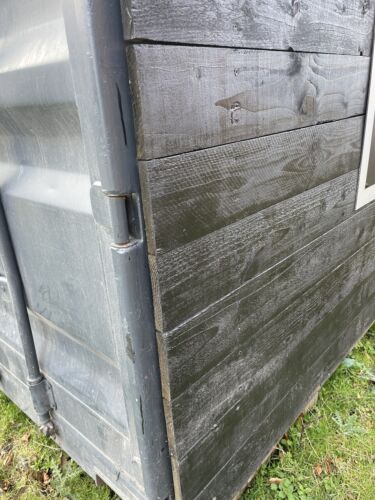 Shipping Container 20Ft Dark Grey With Black Timber Cladding - Image 4