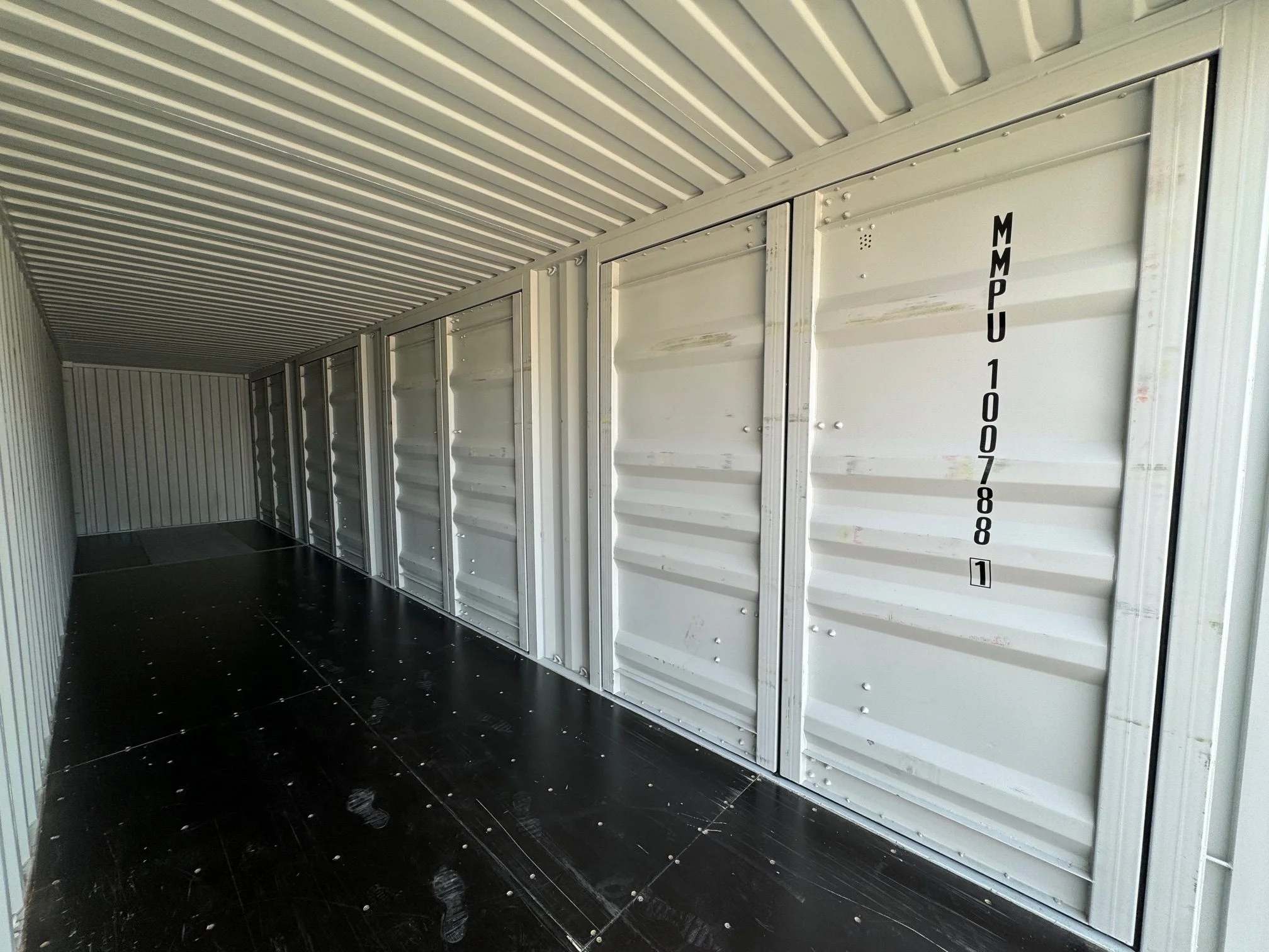 40FT High Cube New Side Door Shipping Container - Image 11